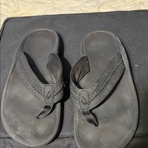 OluKai Men's Black Sandals